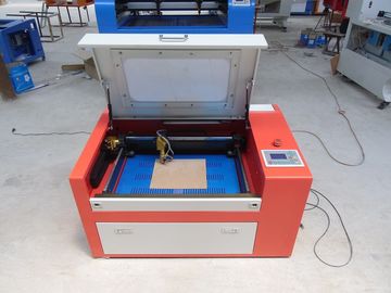 চীন 45w Co2 Laser Cutting Engraving Machine For Art Work Industry , Laser Cut Acrylic Jewelry সরবরাহকারী